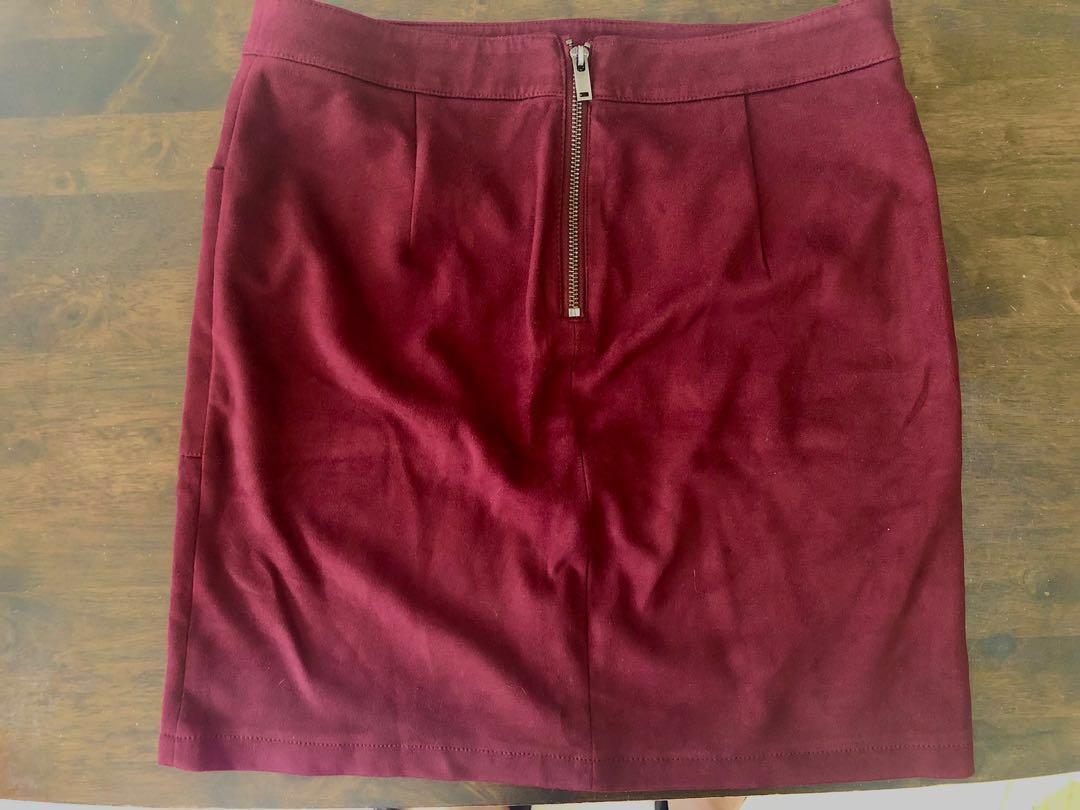 Dorothy Perkins burgundy velvet skirt Women s Fashion Bottoms