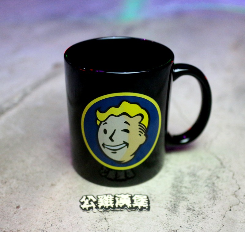 Fallout 異塵餘生陶瓷馬克杯水杯高約 10cm 直徑約 8cm 350ml 公雞漢堡 玩具 其他玩具在旋轉拍賣