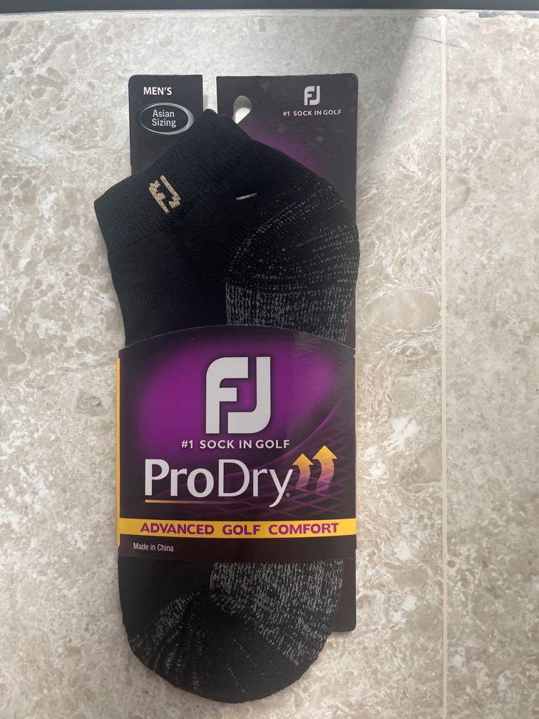 Footjoy pro dry socks, Sports Equipment, Sports & Games, Golf on Carousell