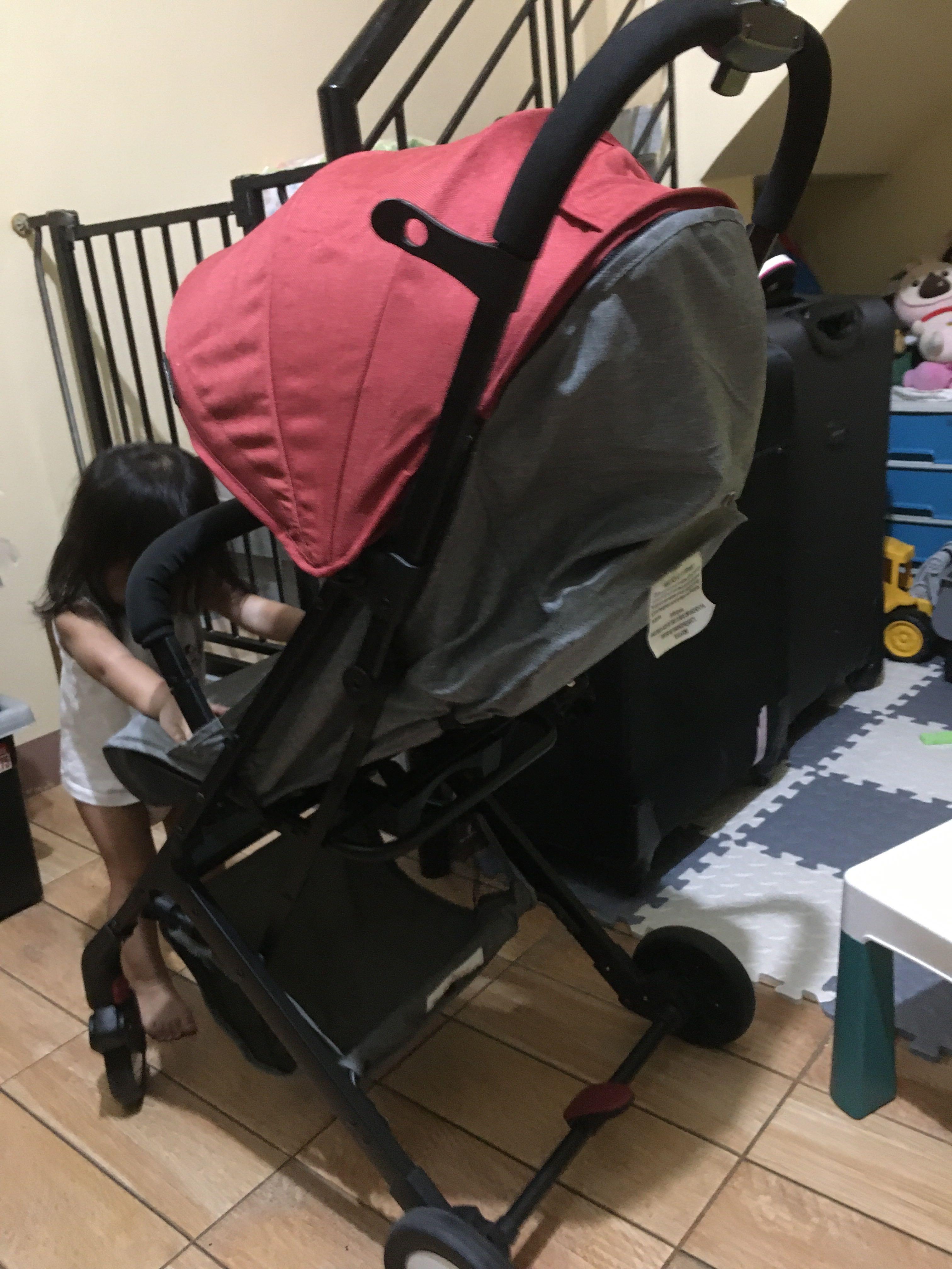 Giant carrier grayson stroller hotsell