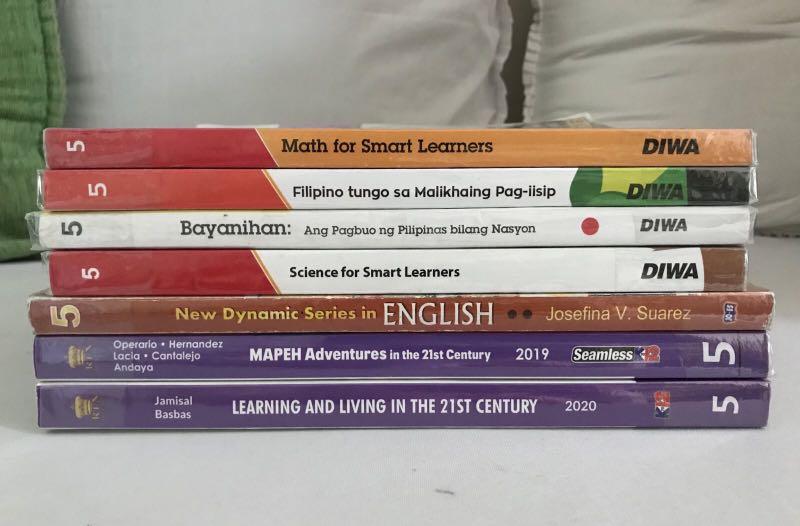 grade 1 and grade 5 books LCC (Category: Textbooks) located in Caloocan City. Submitted by mermaid.drive (Listing ID 1178082649, Image 3). Description: grade 1 dynamic series 1 - living faith in God 1- sold science for smart learners 1- sold Filipino tungo sa malikhaing Pagiisip1 3h Pamayanan t Kasaysayan 1 Number smart 1 - Mapeh adventures 1 - sold grade 5 Filipino tungo sa malikhaing pagiisip 3h Bayanihan 5 - Mapeh Adventures - Learning and Liv