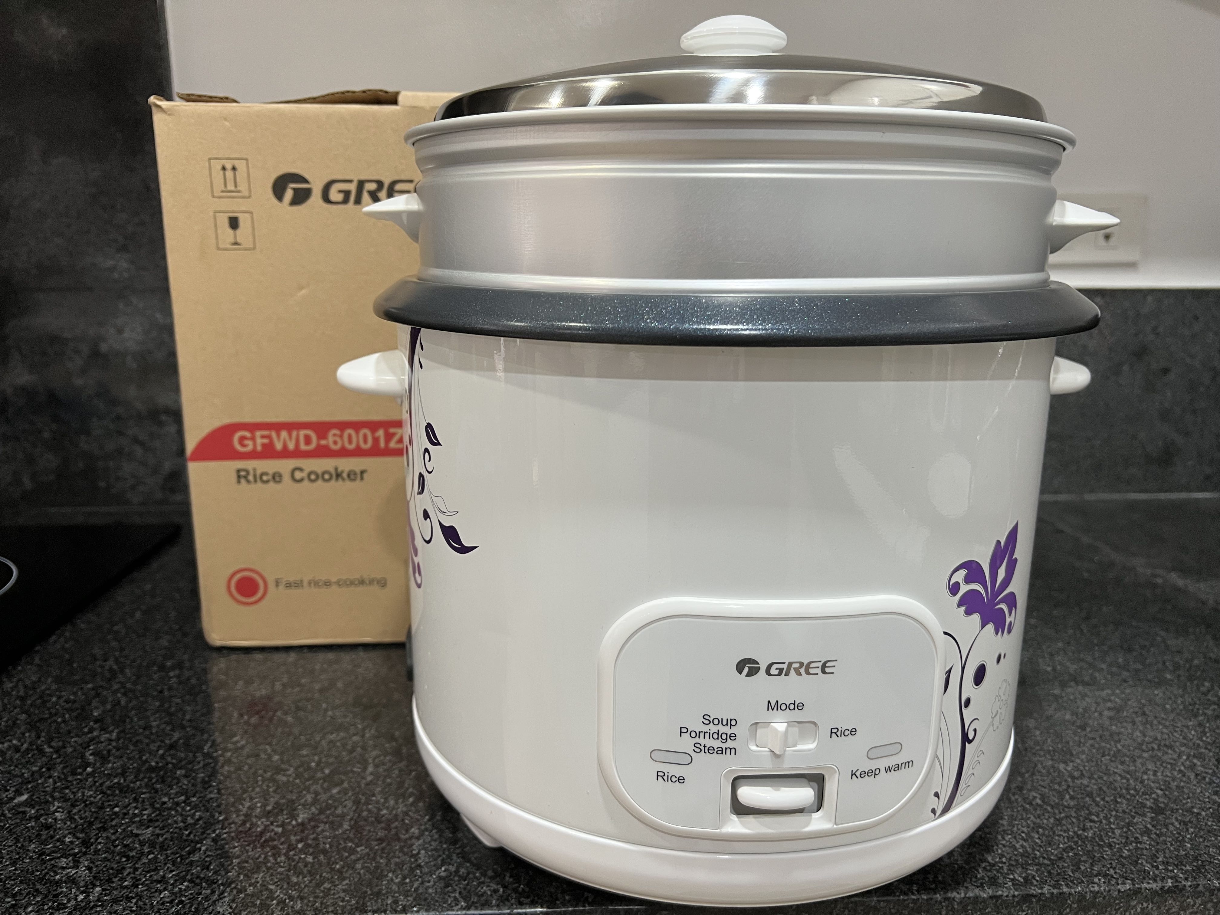 Gree rice cooker (6L), TV & Home Appliances, Kitchen Appliances