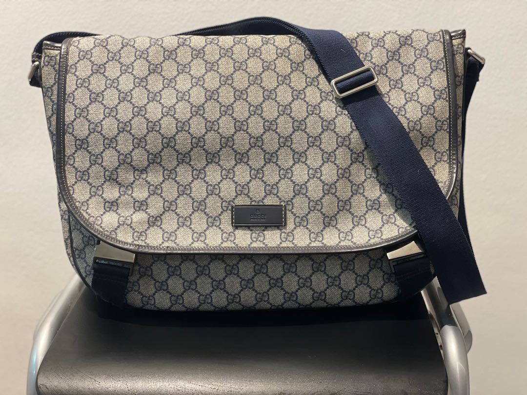 Mens hotsell gucci messenger