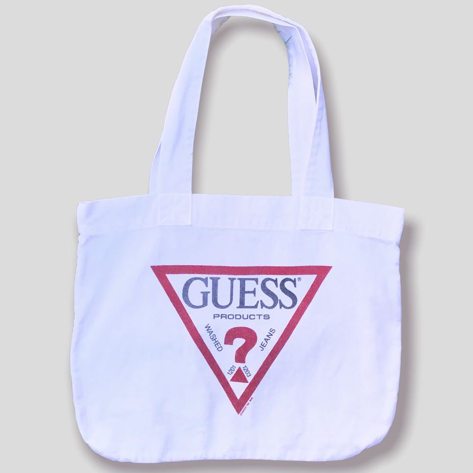 guess free tote