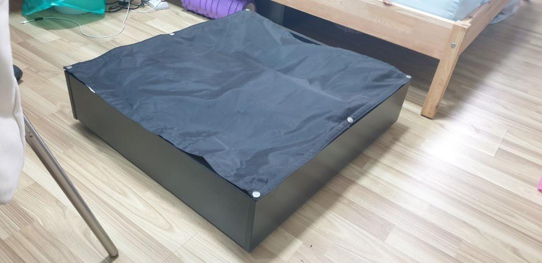 Vardö shop underbed boxes