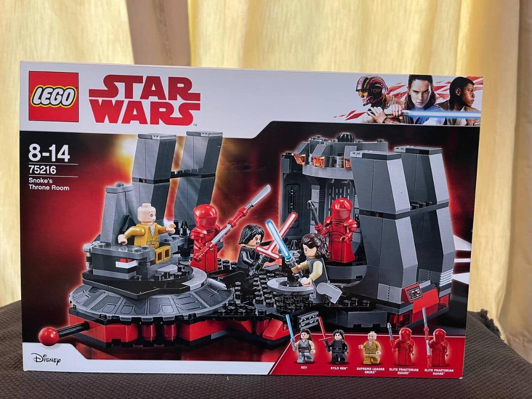 Lego star wars sale snoke's throne room 75216