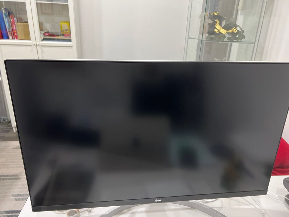 LG 32inch 4K UHD Monitor, Computers & Tech, Parts & Accessories
