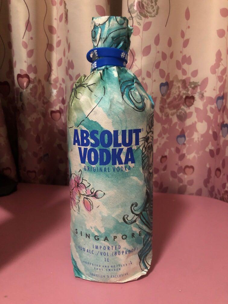 Limited edition Singapore absolut vodka, Food & Drinks, Alcoholic