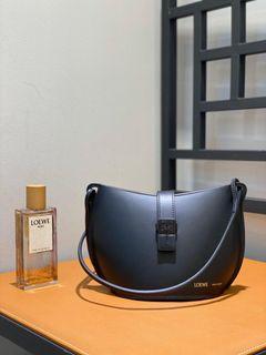 Loewe solid crossbody shoulder bucket bag casual zipper saddle bag