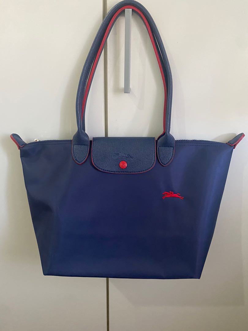 Longchamp le pliage club Luxury Bags Wallets on Carousell