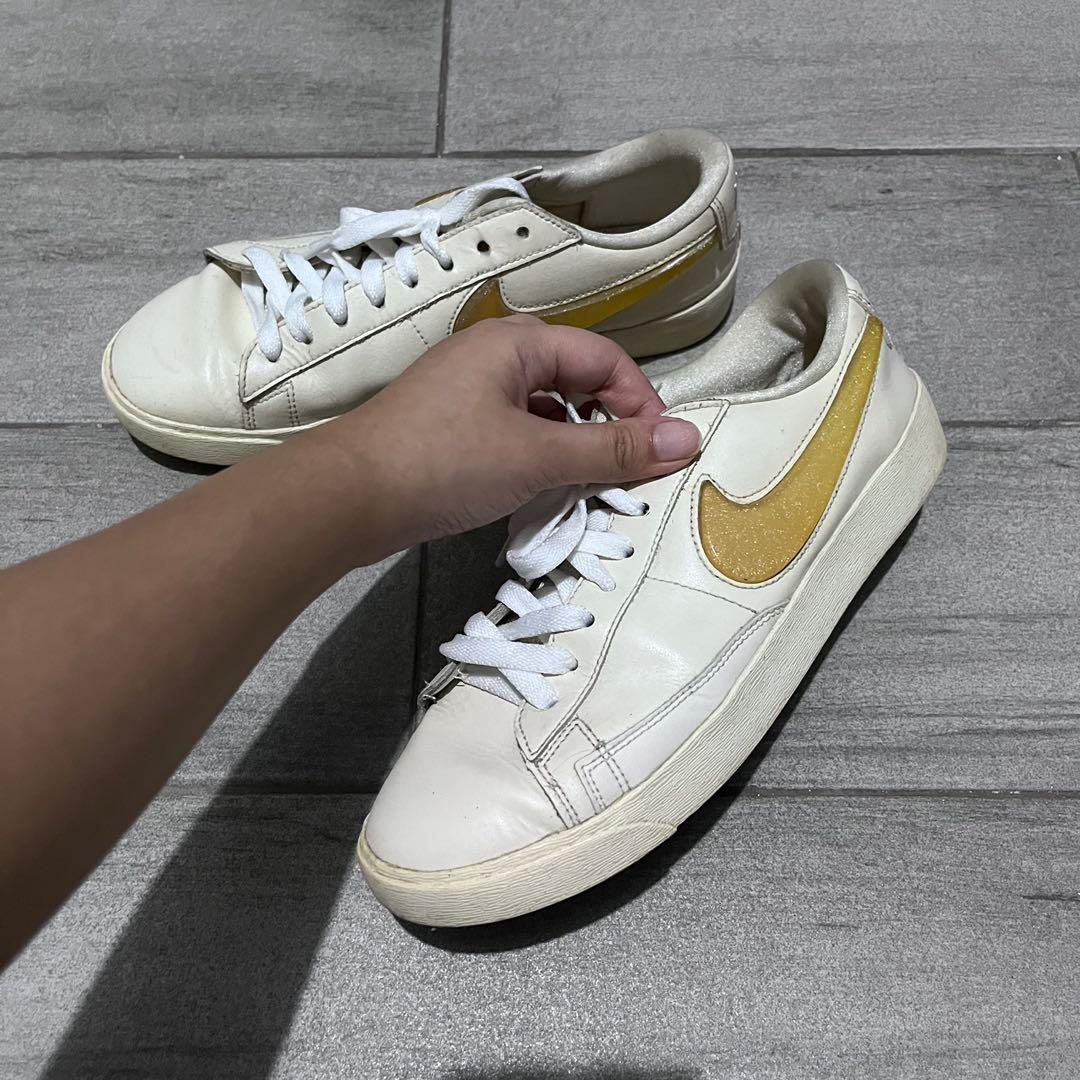 Nike blazer low jelly swoosh online
