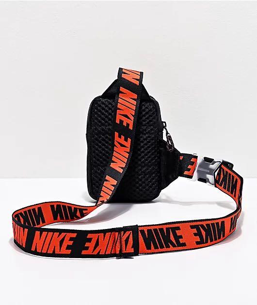 Nike essentials black shop shoulder bag