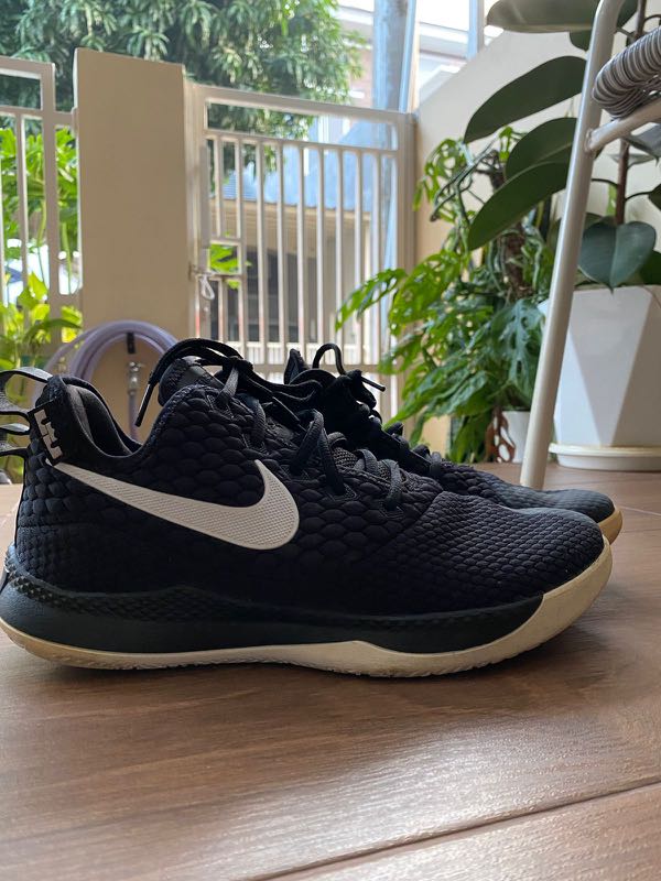Harga nike sale lebron witness 3