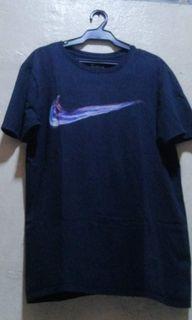 nike tee swoosh M om tag