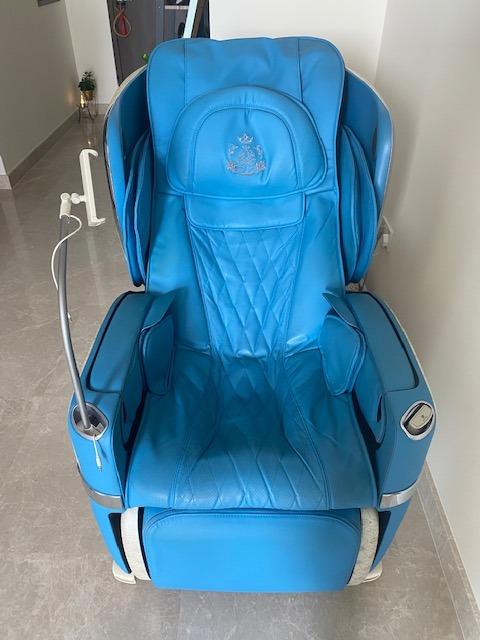 OSIM massage chair uLove2 Blue Furniture Home Living