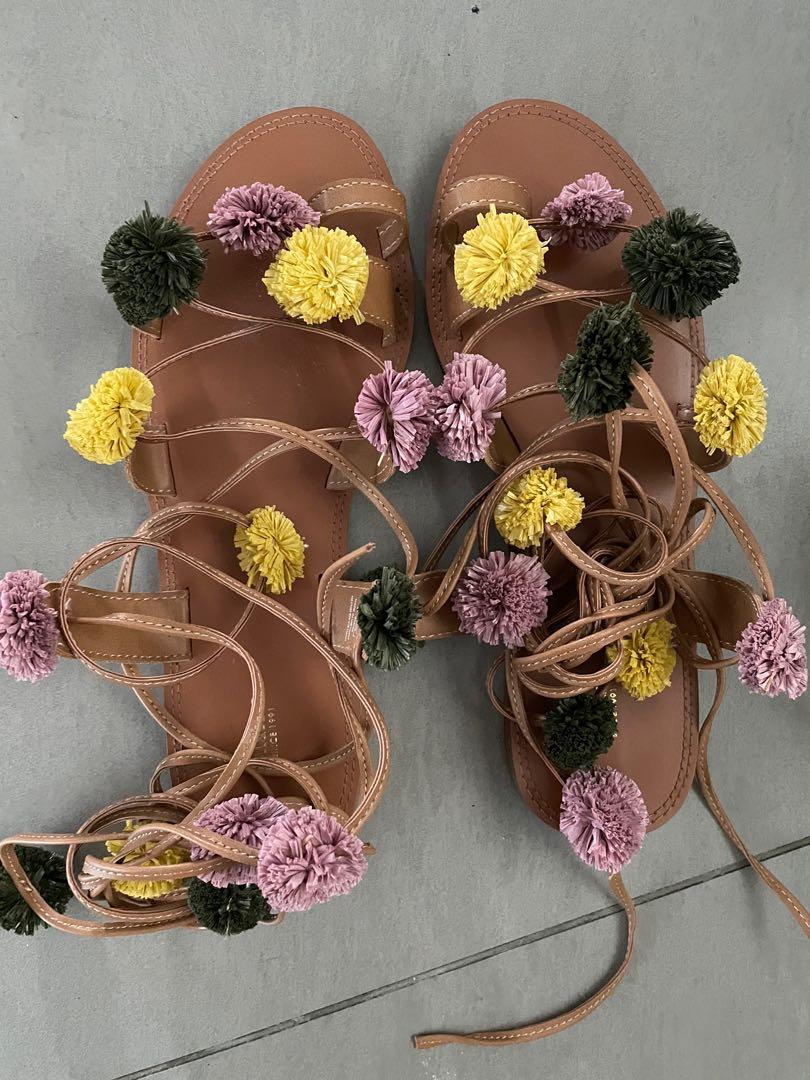 Pull & Bear Sandel (Category: Sandals) located in Kuala Lumpur. Submitted by emmyl77 (Listing ID 1178125025, Image 2). Description: .