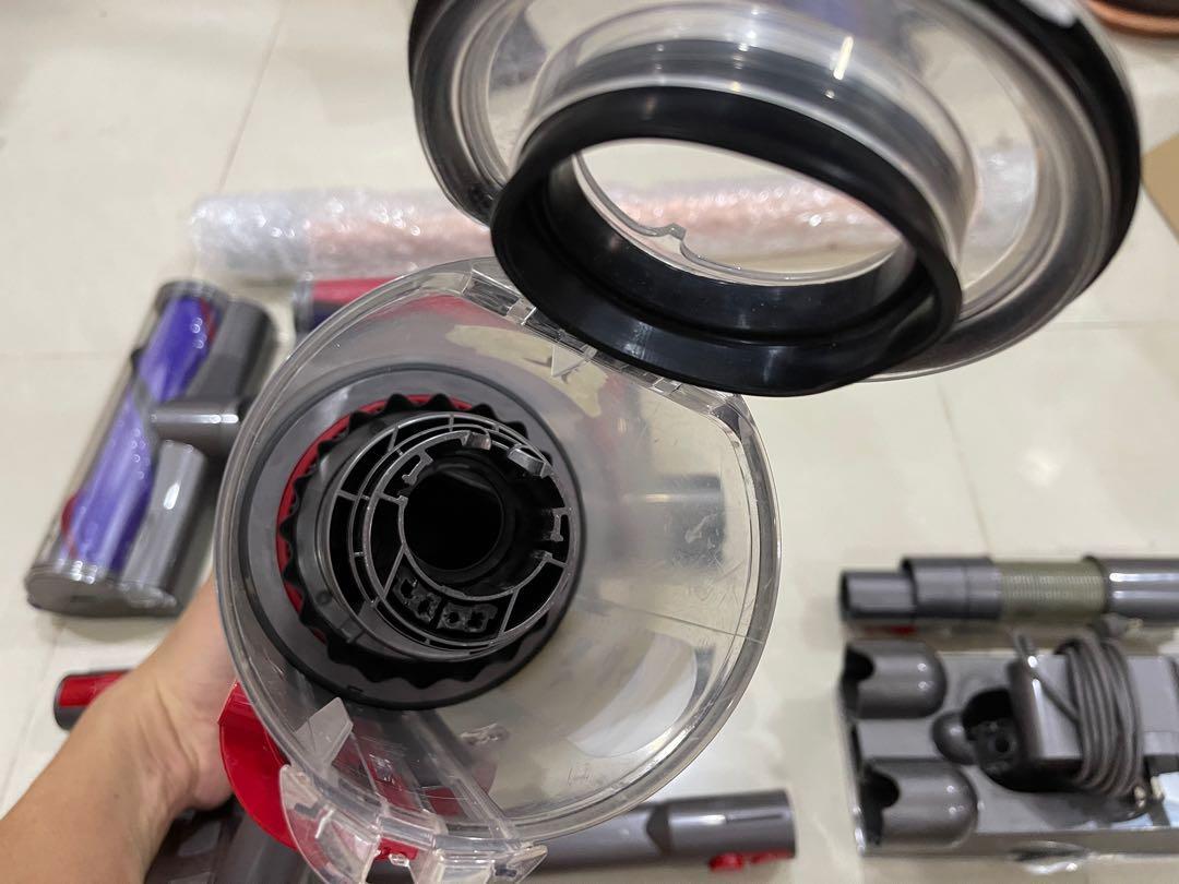 Refurb Dyson V10 Absolute, TV & Home Appliances, Vacuum Cleaner