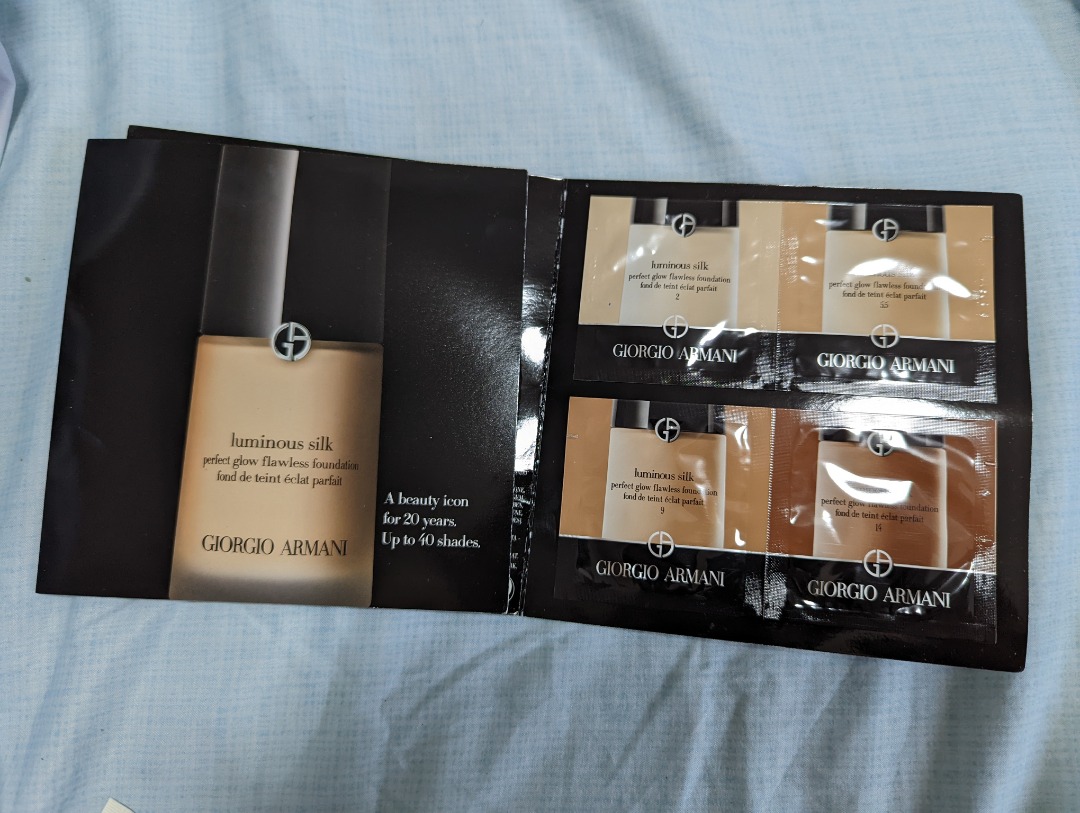 Giorgio armani luminous on sale silk foundation tester