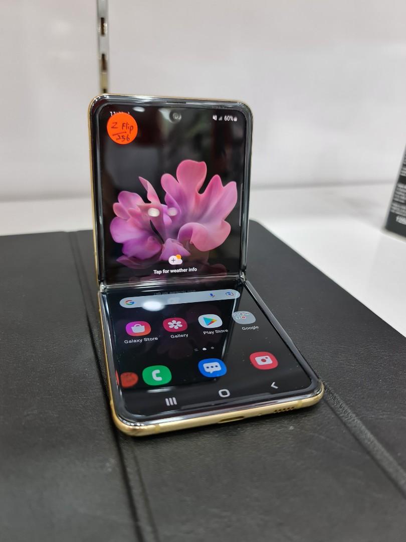 Samsung Z Flip 4g 8 256gb Gold Mobile Phones Gadgets Mobile Phones Android Phones Samsung On Carousell
