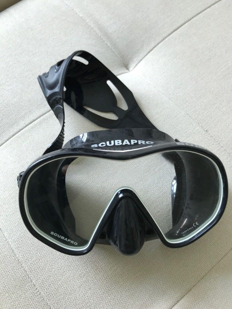 Scubapro solo store review