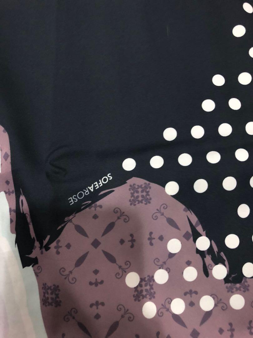 Sofearose Printed Square (Category: Hijabs) located in Kuala Lumpur. Submitted by taromochi (Listing ID 1178185642, Image 2). Description: Sofearose Printed Square Bidang 48 Satin Rm20 exc postage Normal price: rm60++ .
