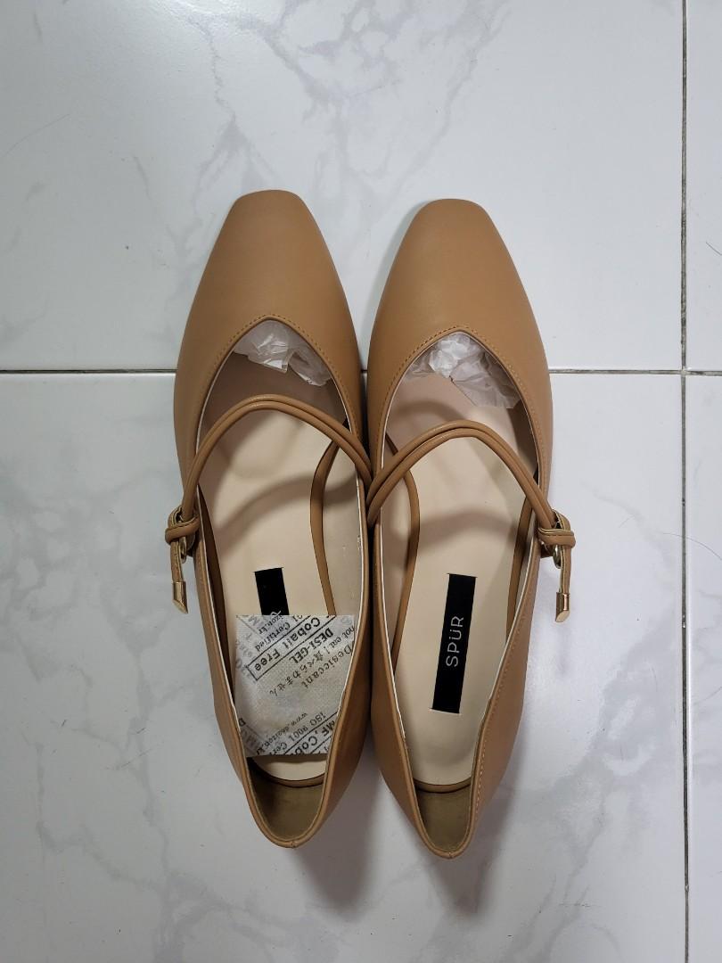 Gel mary jane shoes