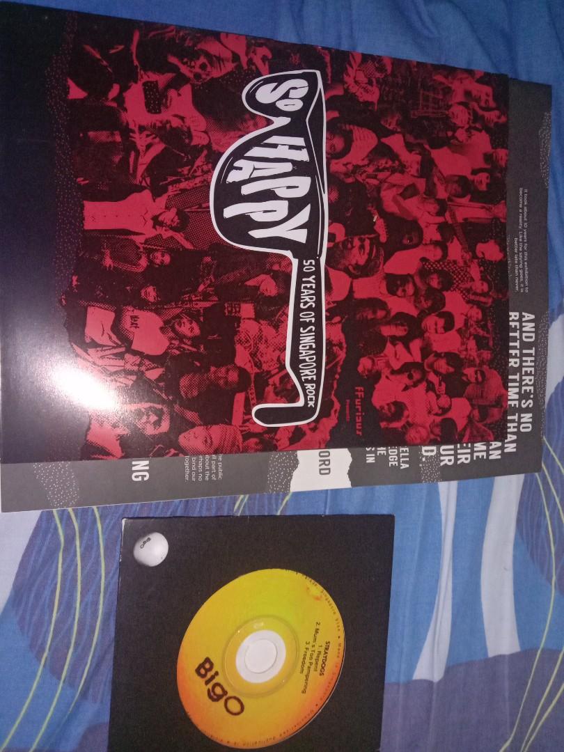 STRAYDOGS CD SINGAPORE BAND 70S, WITH FREE BOOKLET, Hobbies & Toys