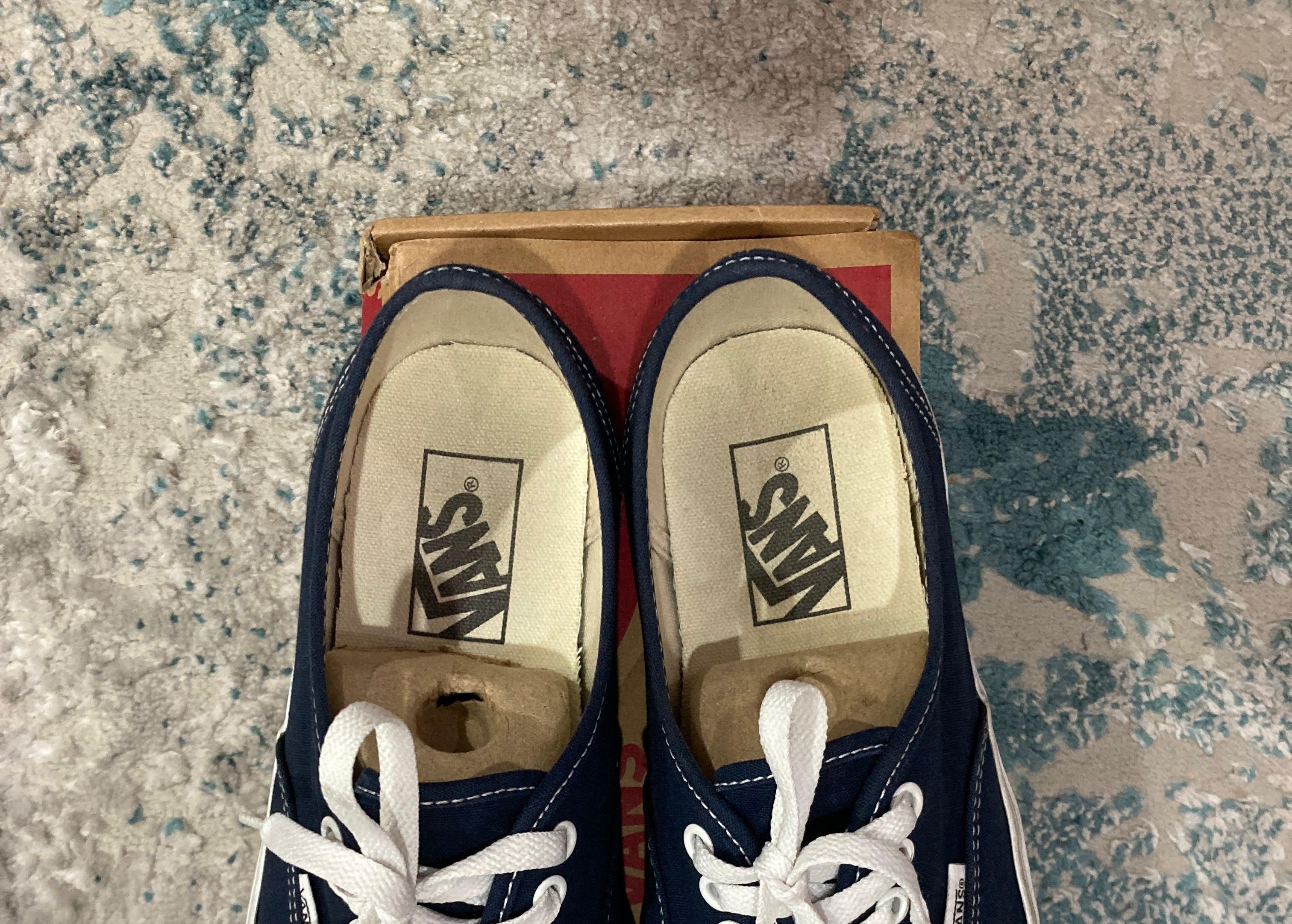 Vans authentic 138 discount sneaker
