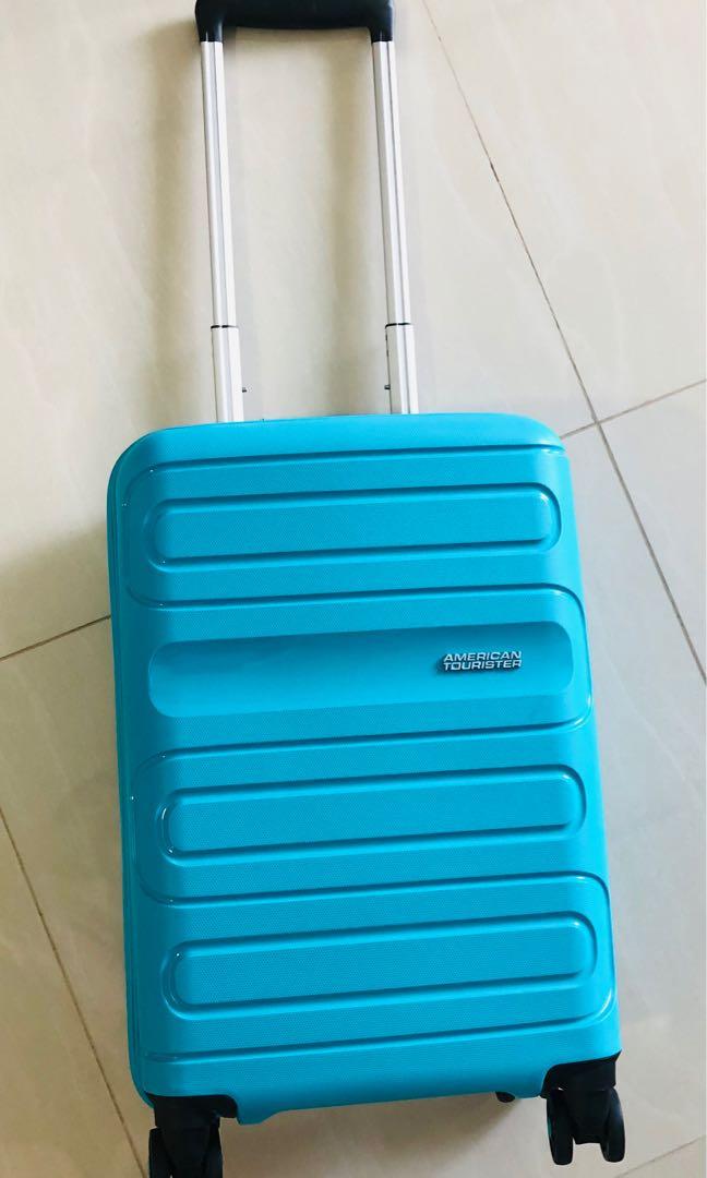[Very Lightly Used] AMERICAN TOURISTER CabinSized Luggage SP55