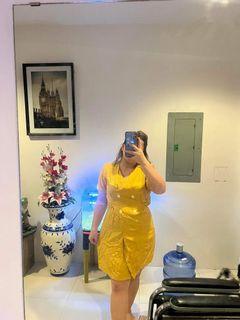 YELLOW DRESS PRE LOVED