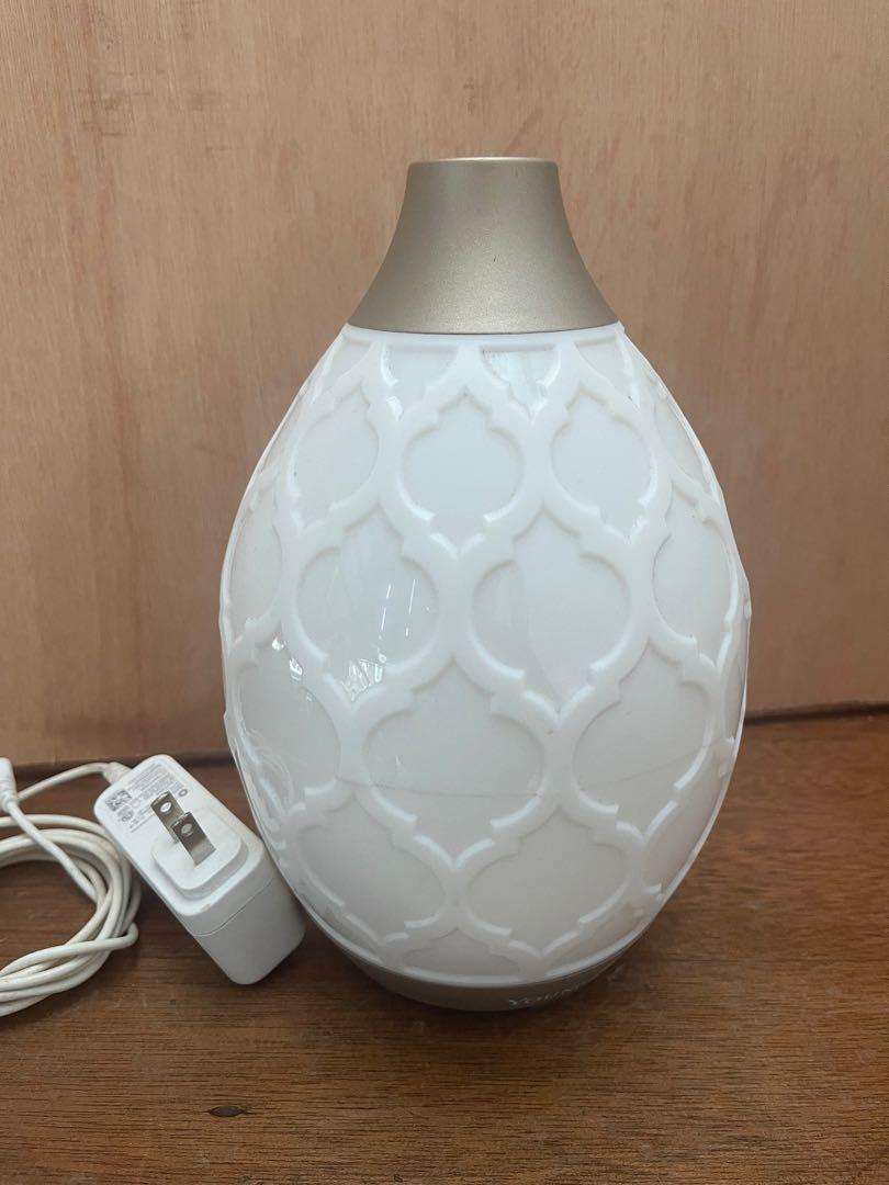 Young living desert mist diffuser (Category: Air Purifiers & Dehumidifiers) located in Bacolod City. Submitted by BellaCo (Listing ID 1178118351, Image 2). Description: Good as new seldom use 2000 only .