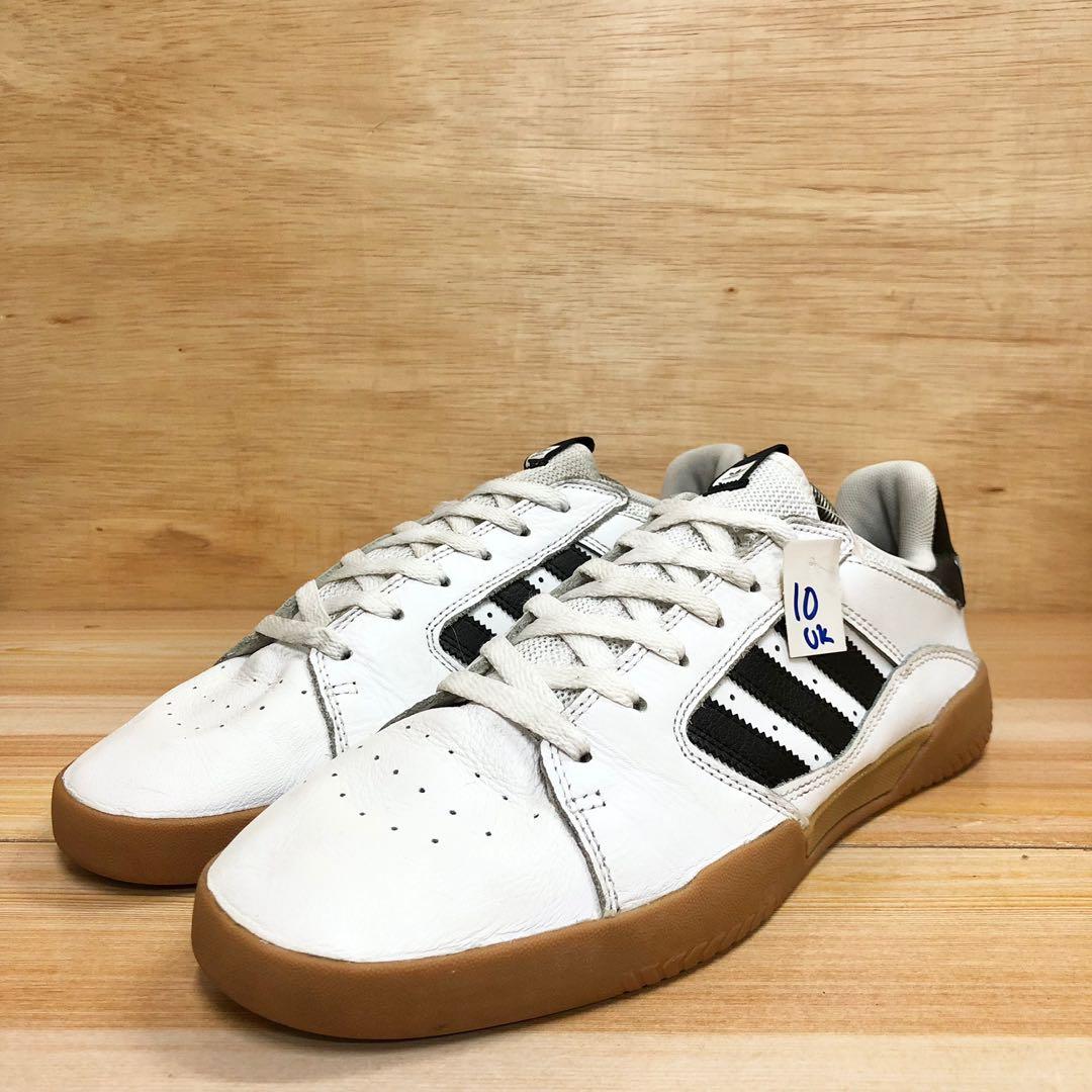 Adidas originals online vrx low sneakers