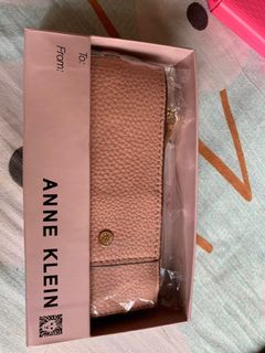 (Category: ) located in . Submitted by tee.bags (Listing ID 1178248554, Image 1). Description: .