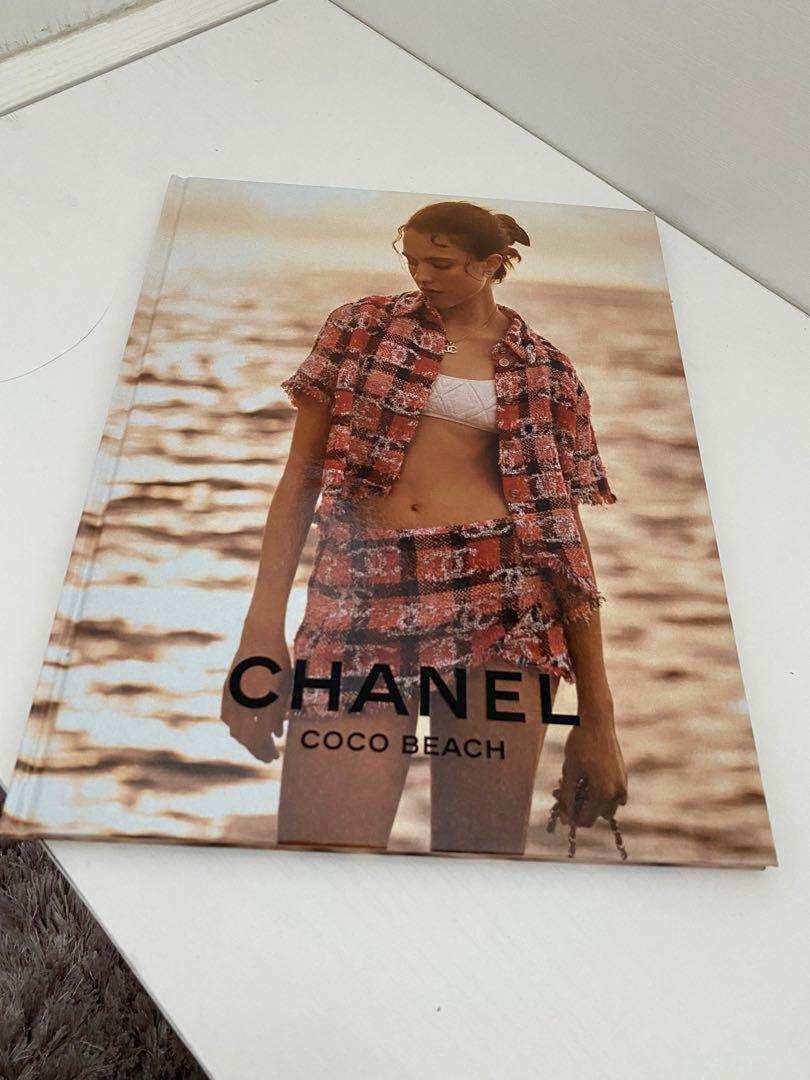 Chanel Coco Beach 2022 Collection Catalog, 興趣及遊戲, 書本& 文具