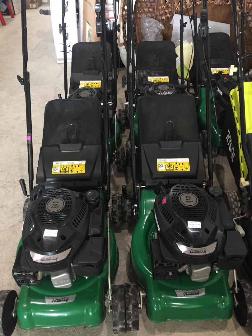Cheetah 127CC Lawn Mower 2 Stroke, Furniture & Home Living, Gardening