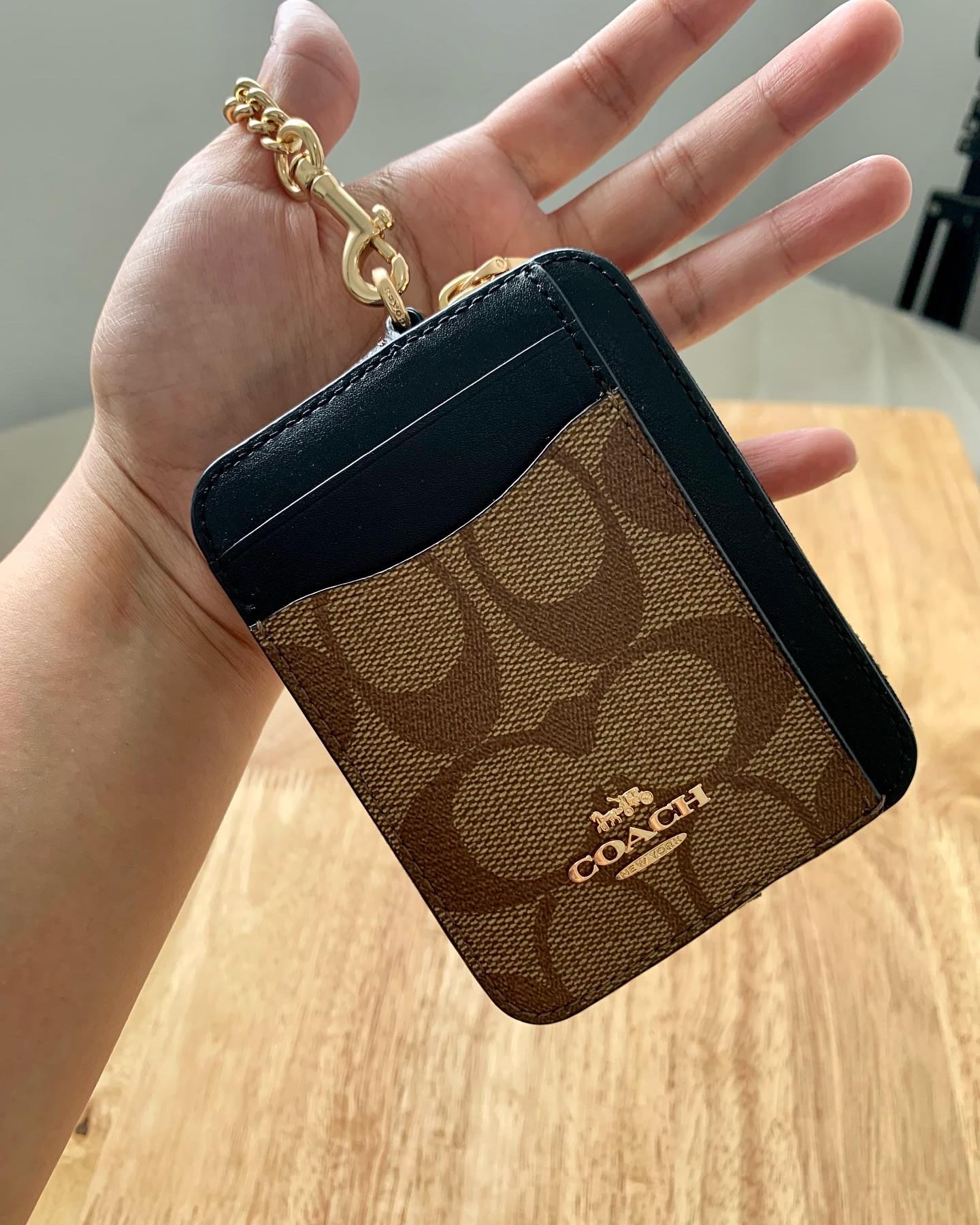 Coach Zip card case w/ chain from ??, Luxury, Bags & Wallets on Carousell