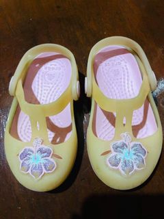(Category: ) located in . Submitted by jade021196 (Listing ID 1178281318, Image 1). Description: .