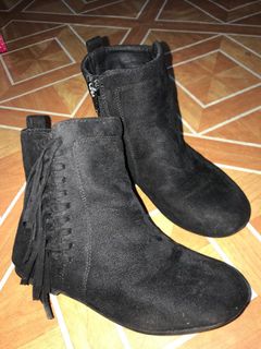 (Category: ) located in . Submitted by rzbcloset (Listing ID 1178408751, Image 1). Description: .