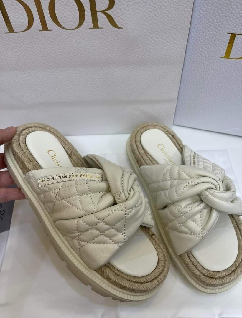 DTwists Slide (Christian Dior), Women's Fashion, Footwear, Slippers and