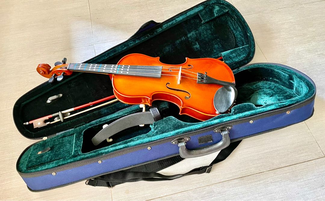 【即納&大特価】 Eurostring バイオリン 1/8 100 Model ユーロストリング 弦楽器