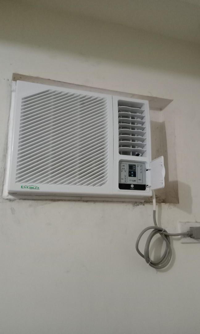 Everest 1hp remote control aircon, TV & Home Appliances, Air