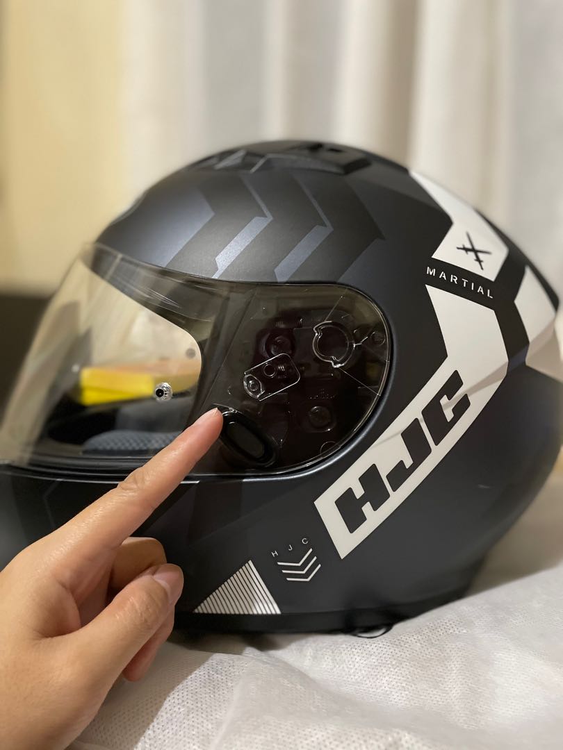 HJC Helmet Medium, Motorbikes, Motorbike Parts & Accessories, Helmets ...