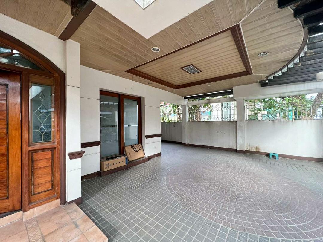 House and Lot for sale in Don Antonio Royale Quezon City, Property, For