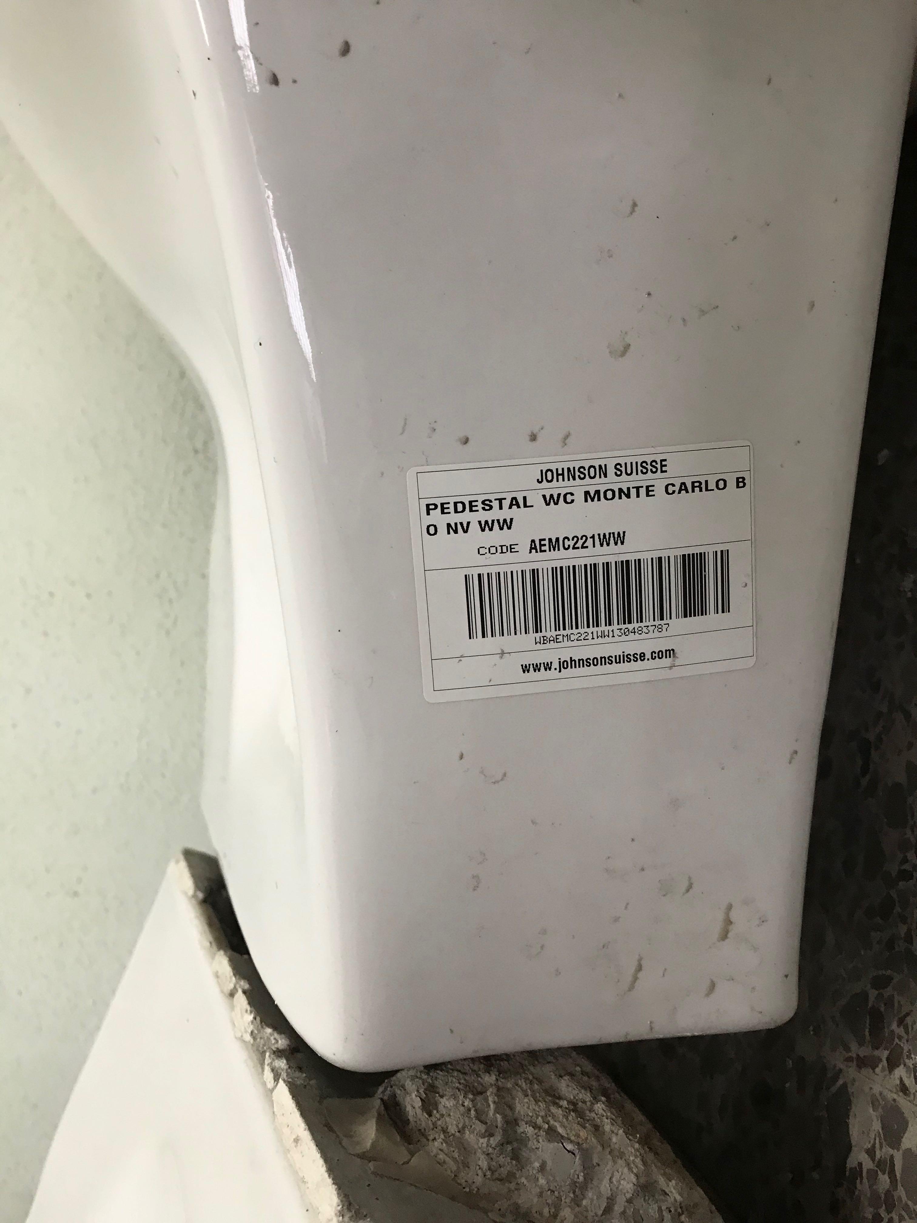 Johnson suisse pedestal WC, Furniture & Home Living, Bathroom & Kitchen