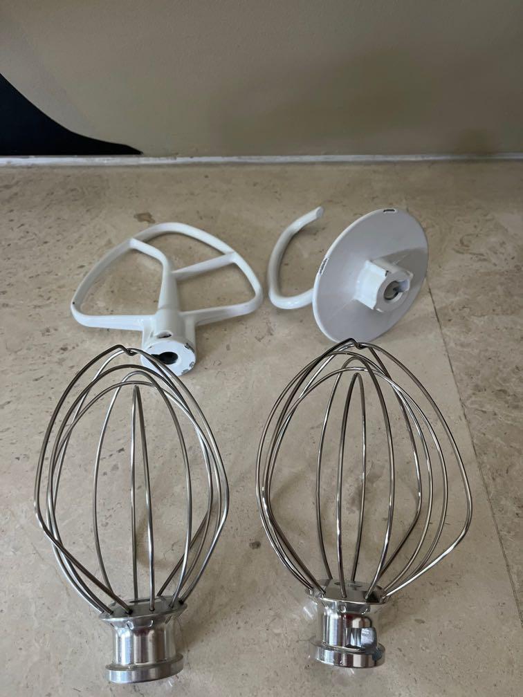Kitchenaid 4.8L standmixer accessories, 2 whisks, 1 paddle, 1 hook, TV