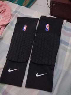 Legit Nike leg supporter with knee pad