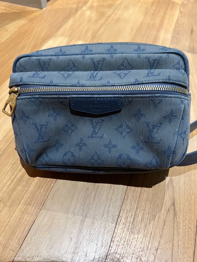 Louis Vuitton belt bag, used! Only 999, Men's Fashion, Bags, Belt bags