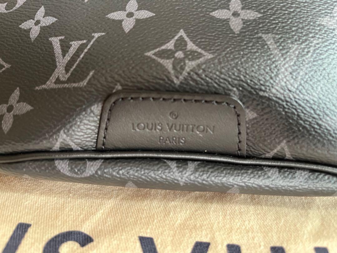 Louis Vuitton Discovery Bumbag, Men's Fashion, Bags, Belt bags 