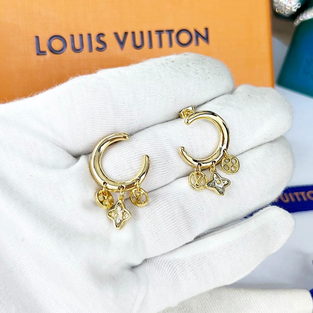 Shop Louis Vuitton My Blooming Strass Earrings (M00604) by CITYMONOSHOP