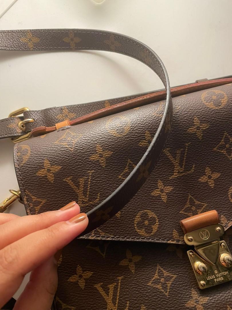 Pre Owned LV Pochette Metis Women s Fashion Bags Wallets